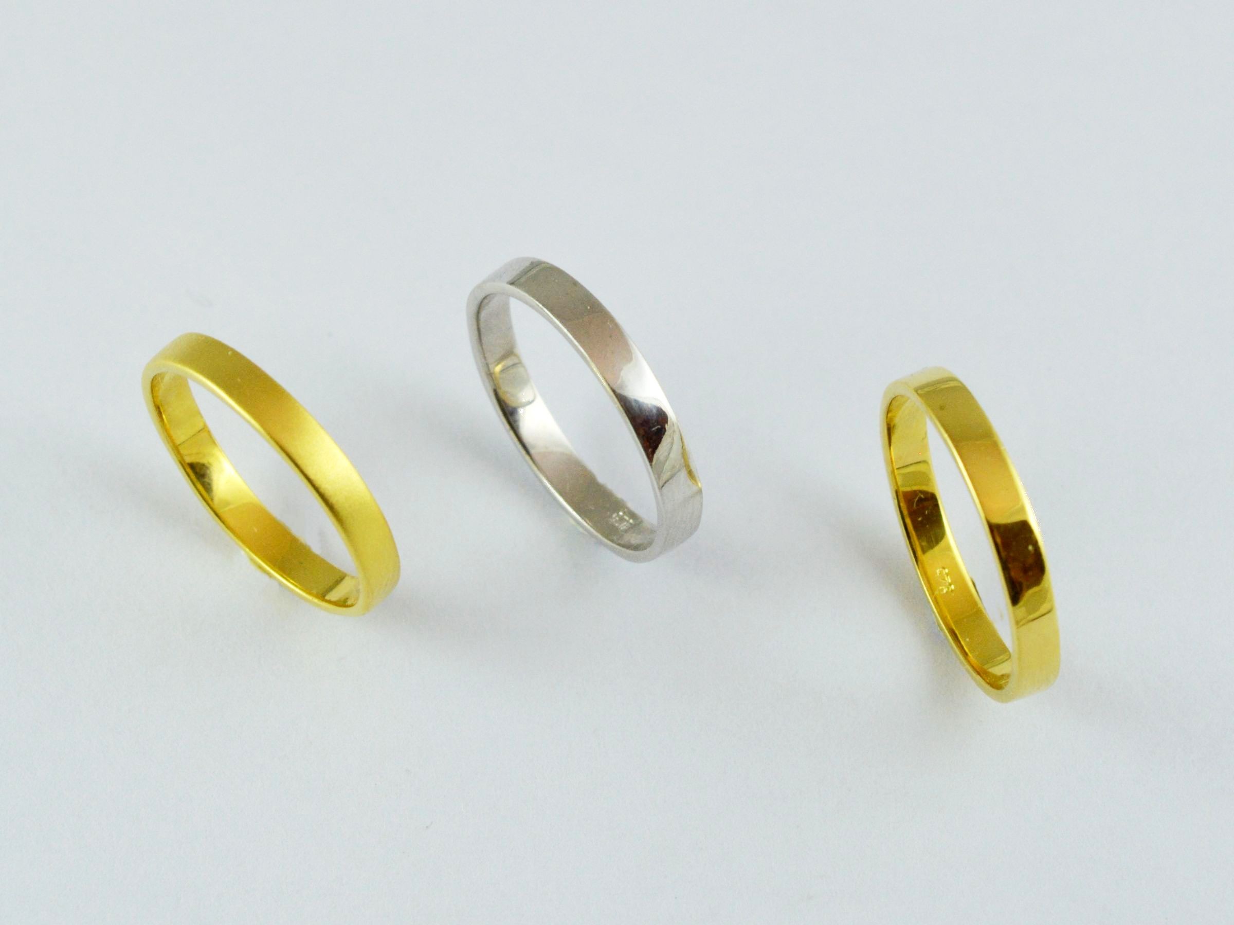 Wedding rings handmade gold or white gold in 18 or 14 carats